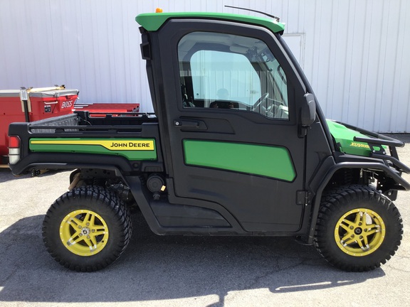 2022 John Deere XUV 835R ATV