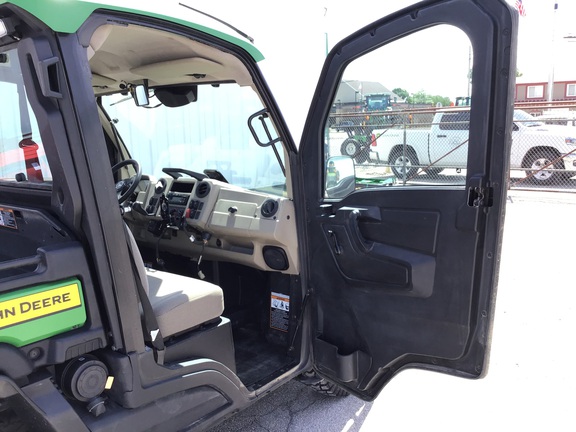 2022 John Deere XUV 835R ATV