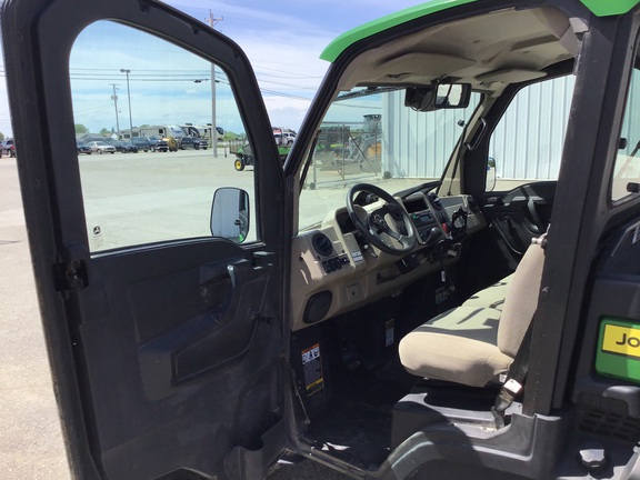 2022 John Deere XUV 835R ATV
