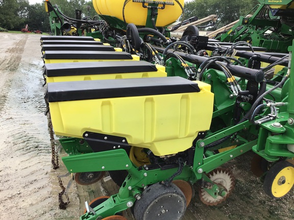 2015 John Deere 1775NT Planter