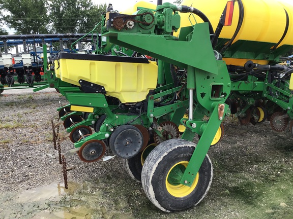 2015 John Deere 1775NT Planter
