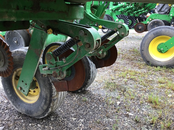 2015 John Deere 1775NT Planter