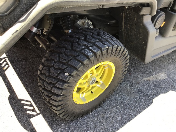 2024 John Deere XUV 835M ATV