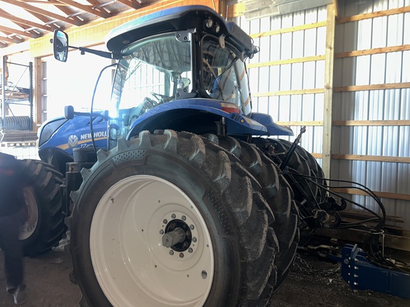 2015 New Holland T7.260 Tractor
