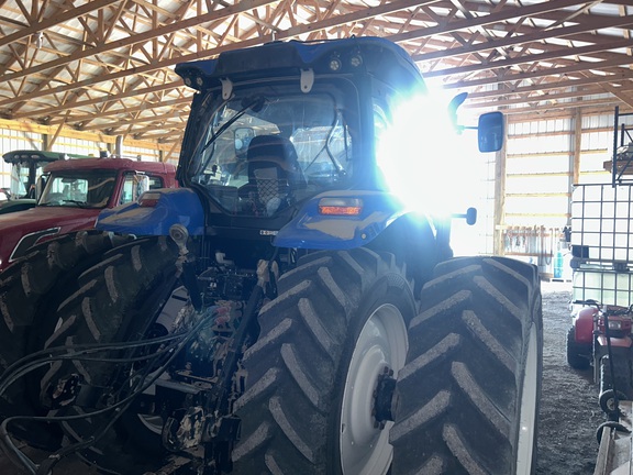 2015 New Holland T7.260 Tractor
