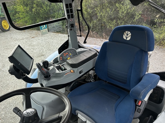 2015 New Holland T7.260 Tractor