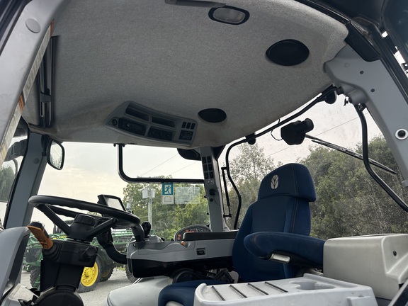 2015 New Holland T7.260 Tractor