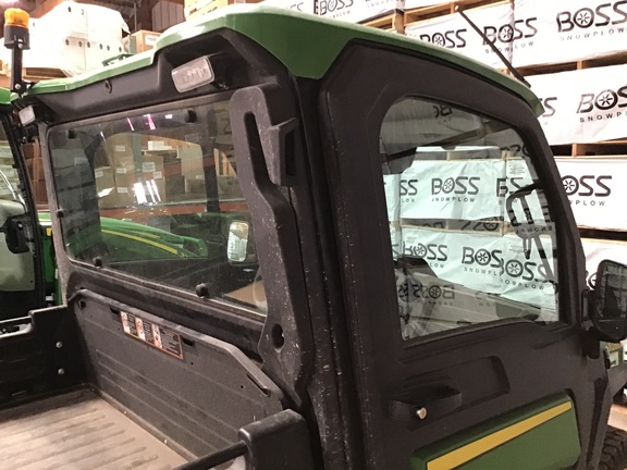2020 John Deere XUV 835R ATV
