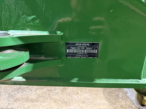 2022 John Deere 1775NT Planter