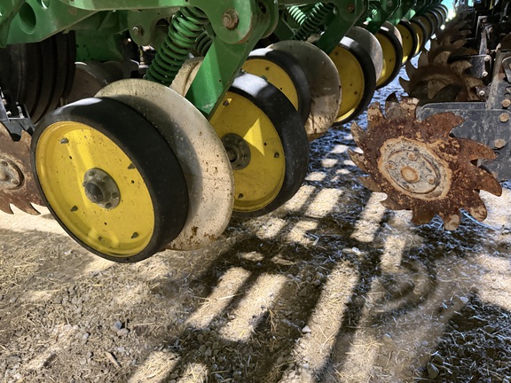 2022 John Deere 1775NT Planter