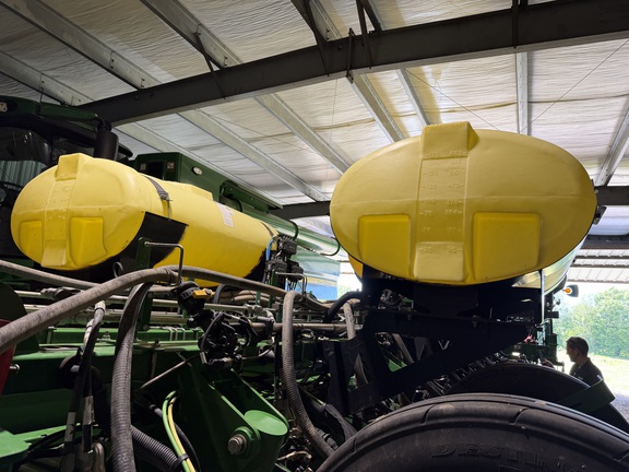 2022 John Deere 1775NT Planter