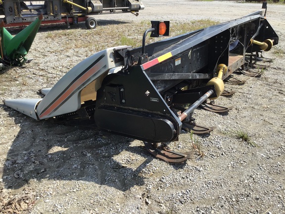 2000 AGCO Gleaner 830 Header Corn Head