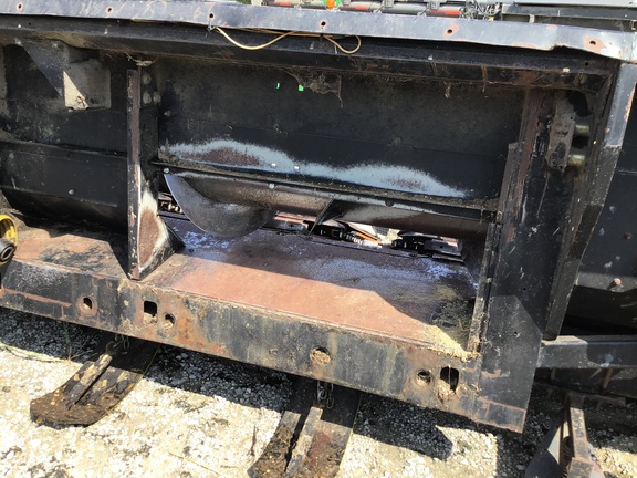 2000 AGCO Gleaner 830 Header Corn Head