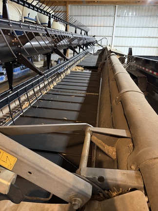 2014 AGCO Gleaner 9250-35 Header Combine