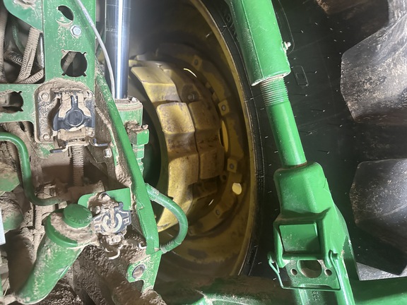 2023 John Deere 8R 250 Tractor