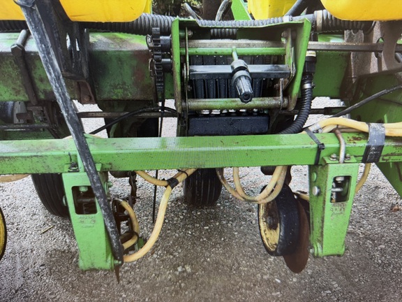 1996 John Deere 1750 Planter