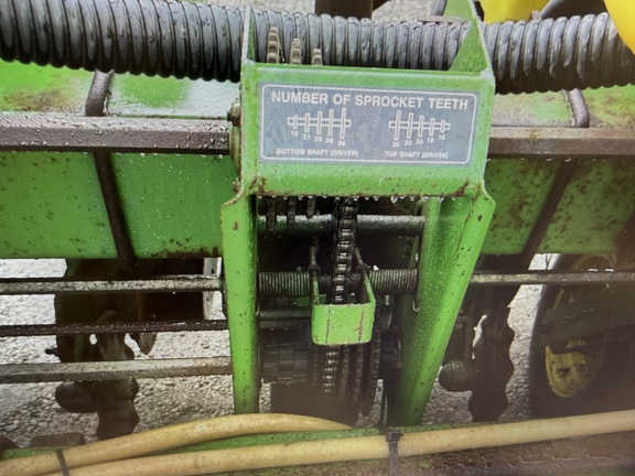 1996 John Deere 1750 Planter