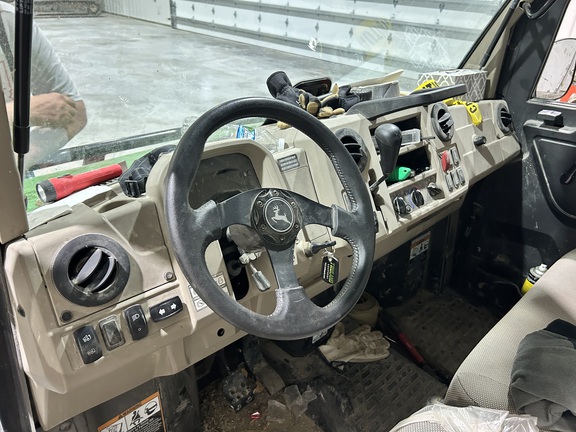 2024 John Deere XUV 835R ATV