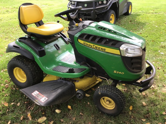 2016 John Deere S240 Garden Tractor