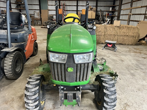 2020 John Deere 2032R Tractor Compact