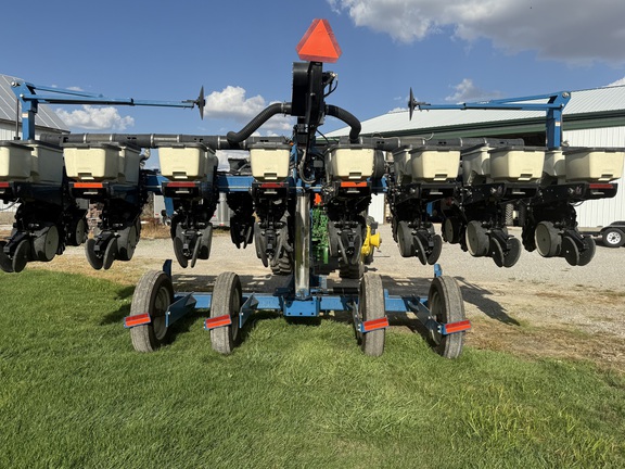 2006 Kinze 3500 Planter