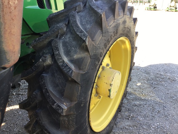 2018 John Deere 6175R Tractor