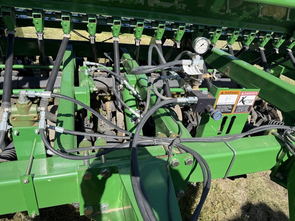 2008 John Deere 1590 Drill