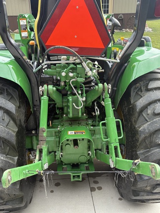 2019 John Deere 3046R Tractor Compact