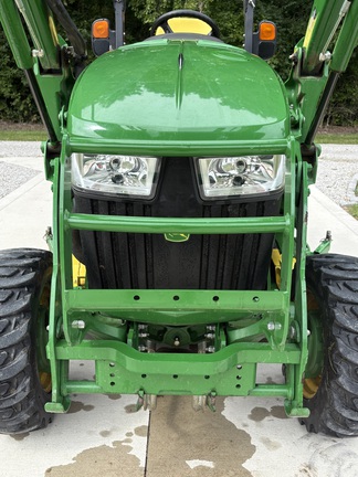 2019 John Deere 3046R Tractor Compact