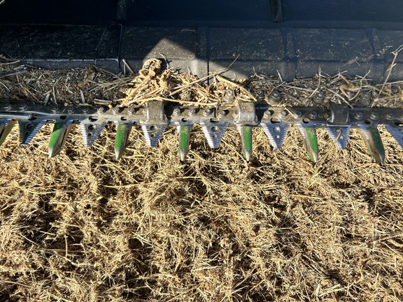 2014 John Deere 635FD Header Combine