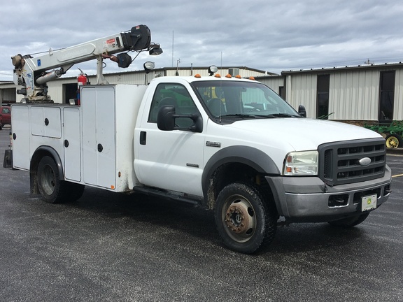 2005 Ford F-550 Vehicle