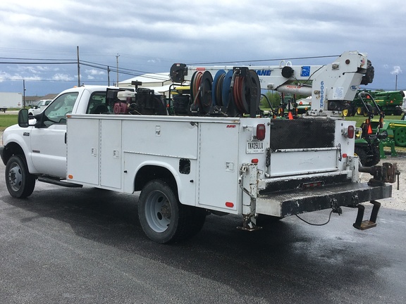 2003 Ford F-450 Vehicle