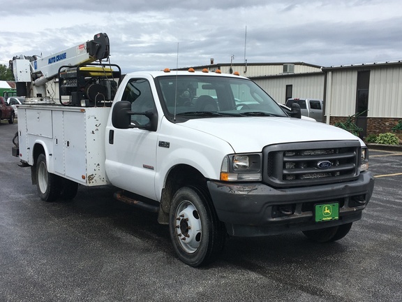 2003 Ford F-450 Vehicle