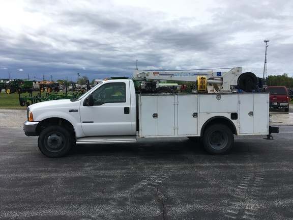 1999 Ford F-450 Vehicle