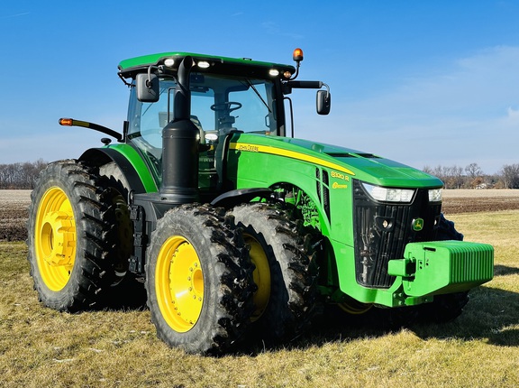 2017 John Deere 8320R Tractor