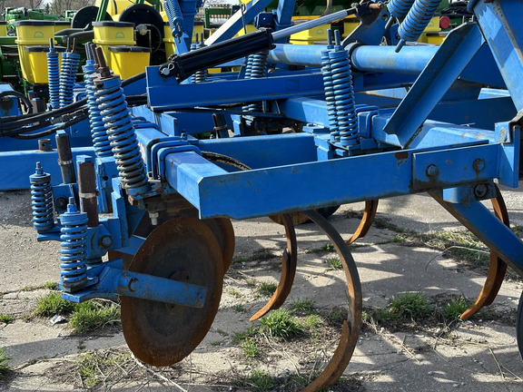 DMI Chizel Champ Chisel Plow