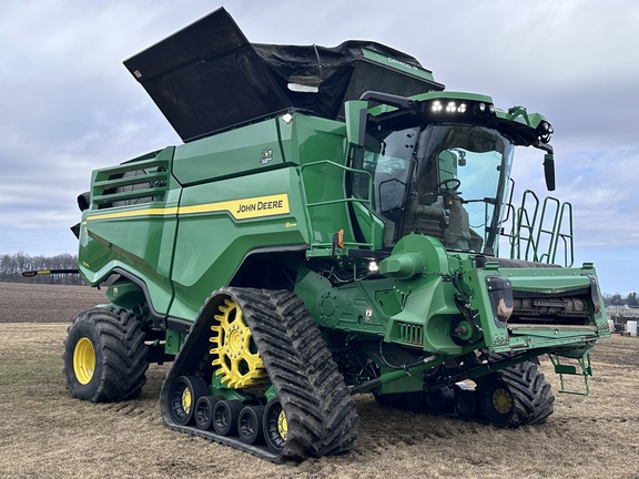 2022 John Deere X9 1000 Combine