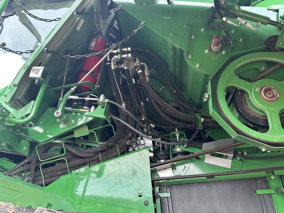 2022 John Deere X9 1000 Combine