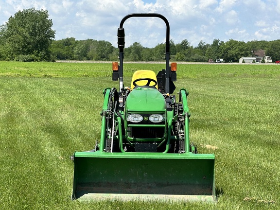 2016 John Deere 2032R Tractor Compact