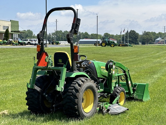 2016 John Deere 2032R Tractor Compact