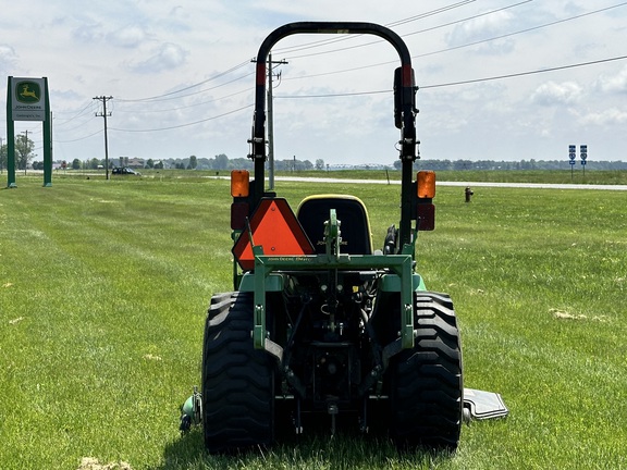 2016 John Deere 2032R Tractor Compact