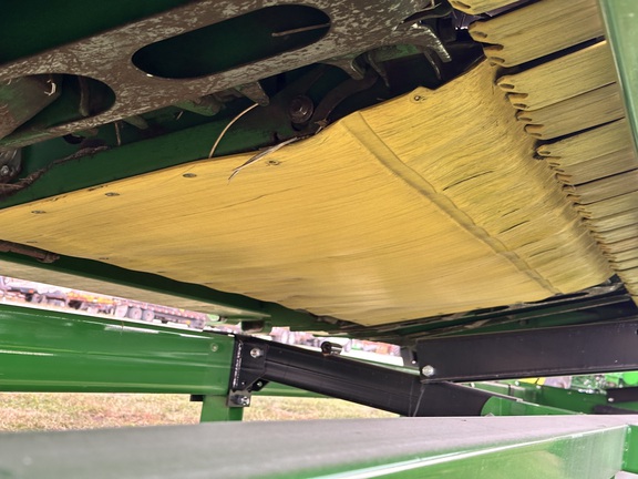2016 John Deere 640FD Header Combine