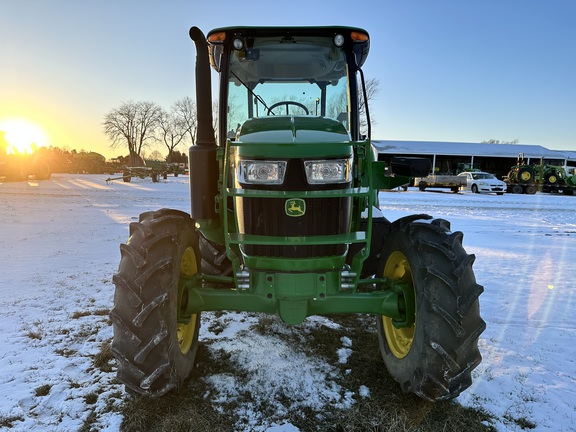 2022 John Deere 5090E Tractor