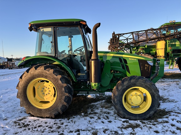 2022 John Deere 5090E Tractor