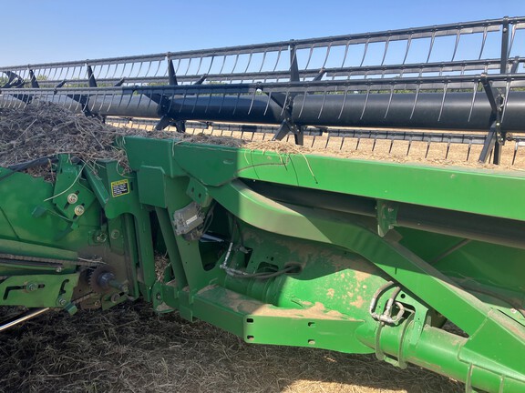 2013 John Deere 635FD Header Combine