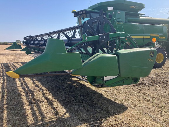 2013 John Deere 635FD Header Combine