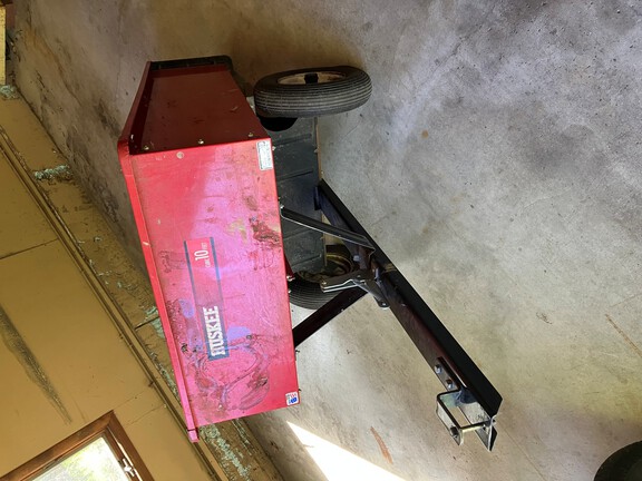 2009 John Deere X300 Garden Tractor