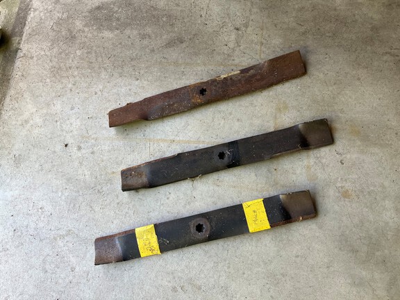 2009 John Deere X300 Garden Tractor