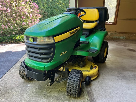 2009 John Deere X300 Garden Tractor