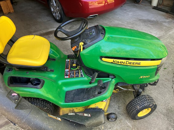 2009 John Deere X300 Garden Tractor